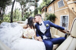 Sorrisi e amore tra Carmine e Mariacristina nel giorno più importante