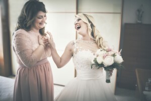 Sorrisi e amore tra Diego e Francesca nel giorno più importante