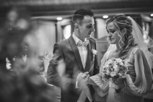 Sorrisi e amore tra Diego e Francesca nel giorno più importante