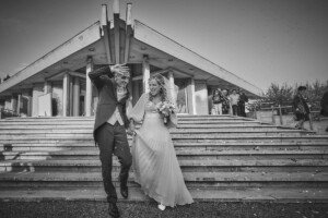 Sorrisi e amore tra Diego e Francesca nel giorno più importante