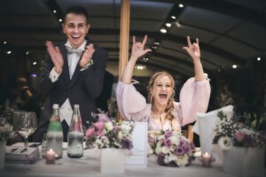 Sorrisi e amore tra Diego e Francesca nel giorno più importante