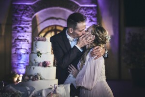 Sorrisi e amore tra Diego e Francesca nel giorno più importante