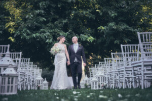 Sorrisi e amore tra Serena e Simone nel giorno più importante