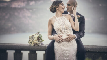 Sorrisi e amore tra Serena e Simone nel giorno più importante