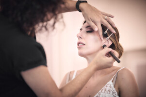 Sorrisi e amore tra Serena e Simone nel giorno più importante