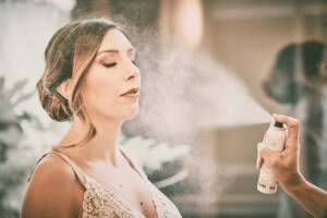 Sorrisi e amore tra Serena e Simone nel giorno più importante