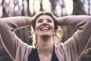 Collezione Wood indossata, ispirazione bosco